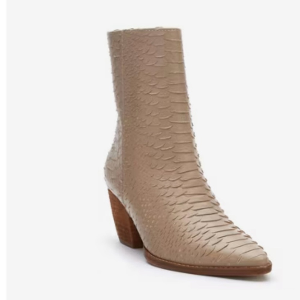 Elegant Tan Ankle Boots Metisse croc print genuine leather size 9